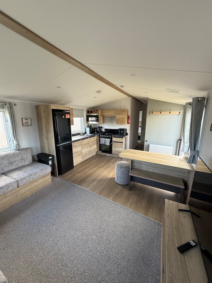 Sleeps 8- Golf/indoor Swim/beach/club House/arcade - Westgate-on-Sea