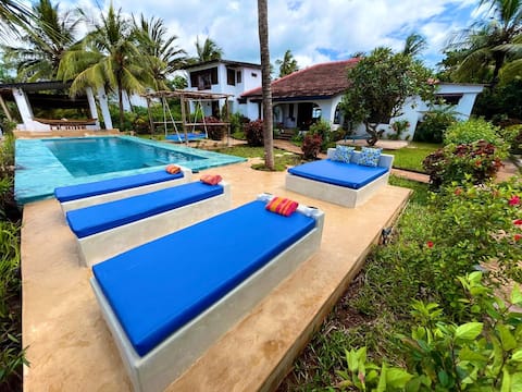 Magnolia Villa ,Beachfront Villa -Matemwe Zanzibar