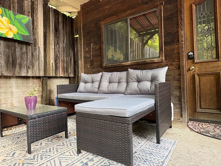 The Hubble Cabin - Los Angeles, CA