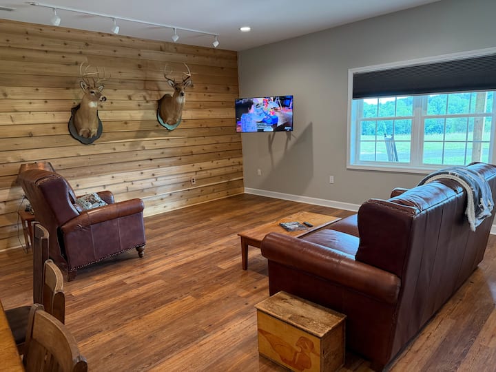 Woods Edge Hidden Pond Retreat - Bedford, VA
