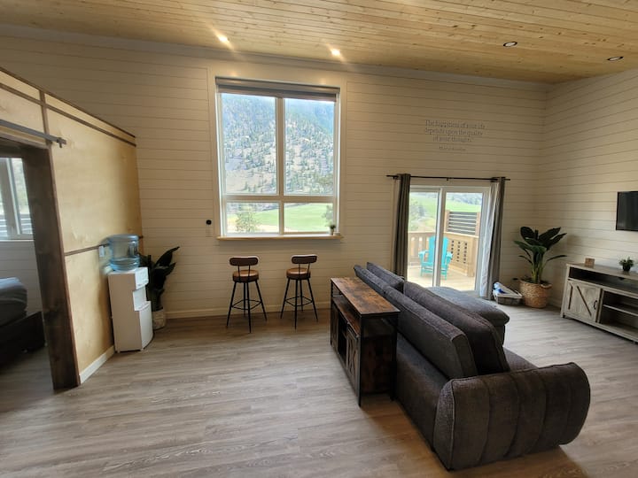Eagles Nest Retreat -Sauna + Hot Tub + Cold Plunge - Keremeos