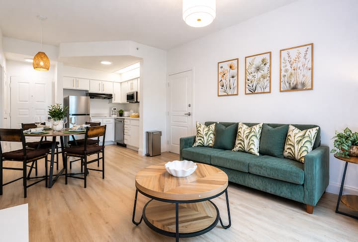 Inspiring And Cozy Botanic Retreat - Free Shuttle - Lake Buena Vista, FL