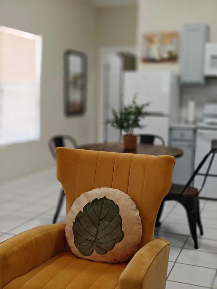 Bugambilias Apartment - Laredo, TX
