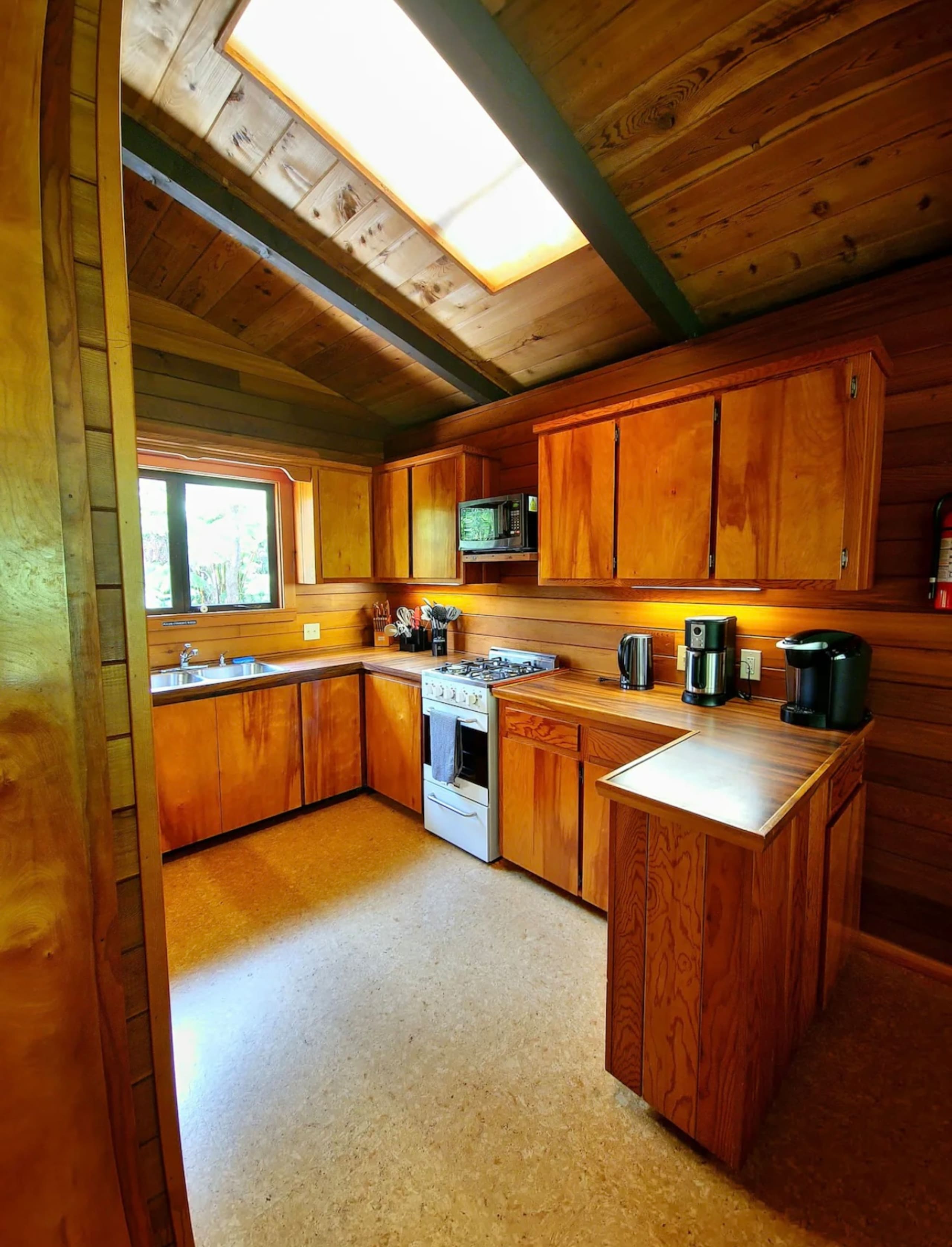 The Pacifica Inn - Photo 3