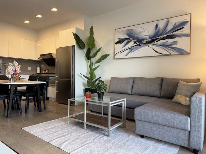 Bright And Cozy Private Getaway Free Parking Fifa - Vancouver