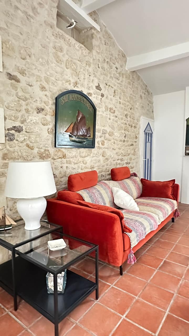 Maison De Ville Dans Le Centre D'un Village Classé - Saint-Palais-sur-Mer