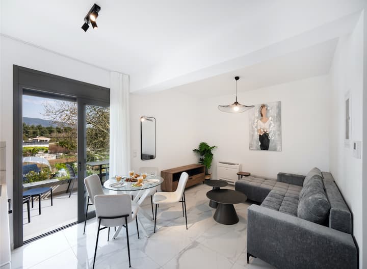 Urban Nest Collection - Modern City Living - Lefkada