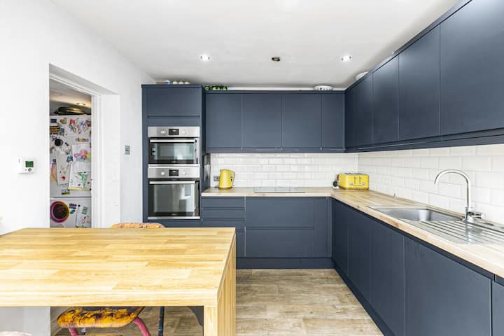 Calm Loft Sanctuary With Private Ensuite (Se25) - 크로이던
