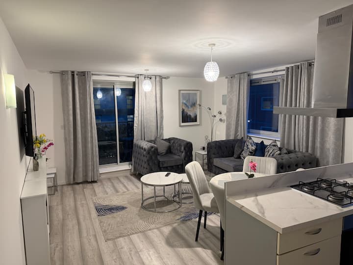 Luxurious 2-bedroom Apartment Ilford Town Centre - Ilford