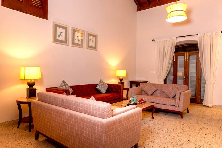 Living room image 2