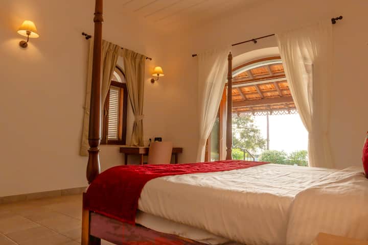 Bedroom 1 image 1