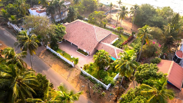 Exterior image 1