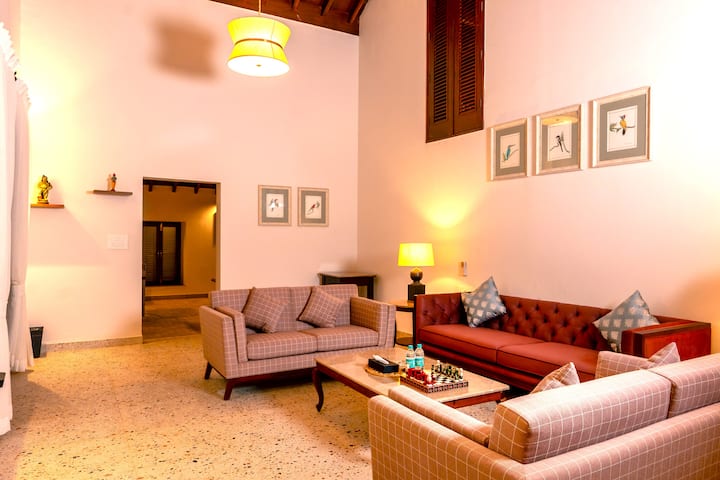 Living room image 3