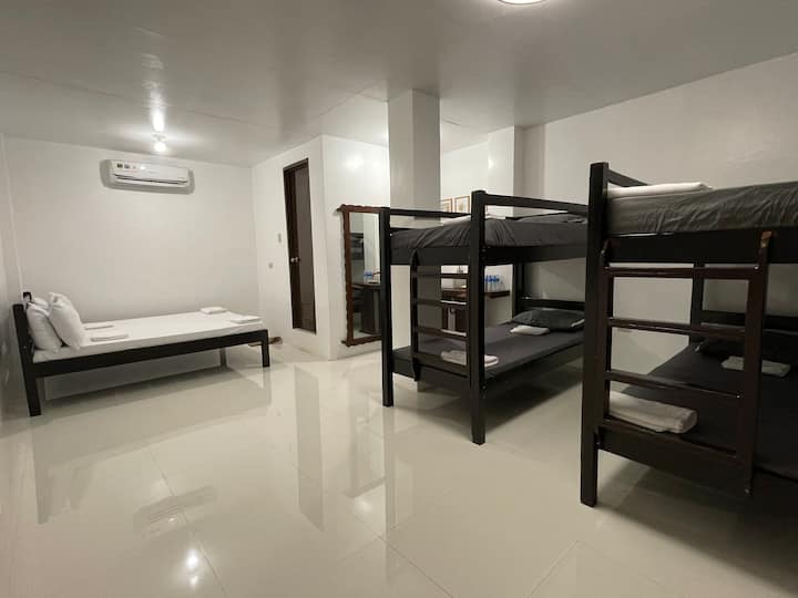 El Pasyador Resort- Barkada Deluxe - Tagudin
