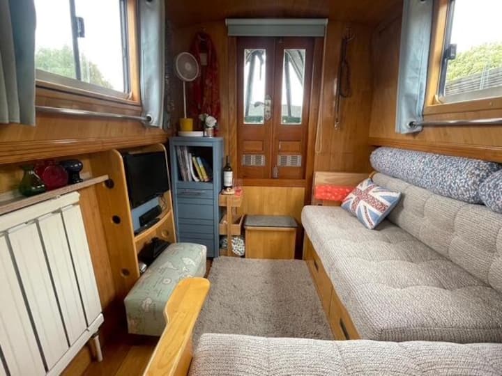 Charming Narrowboat - Peaceful Riverside Retreat - Ely