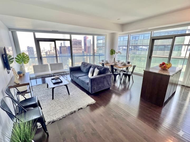 House In The Sky, Huge 1,500sqft Instaworthy Views - Toronto