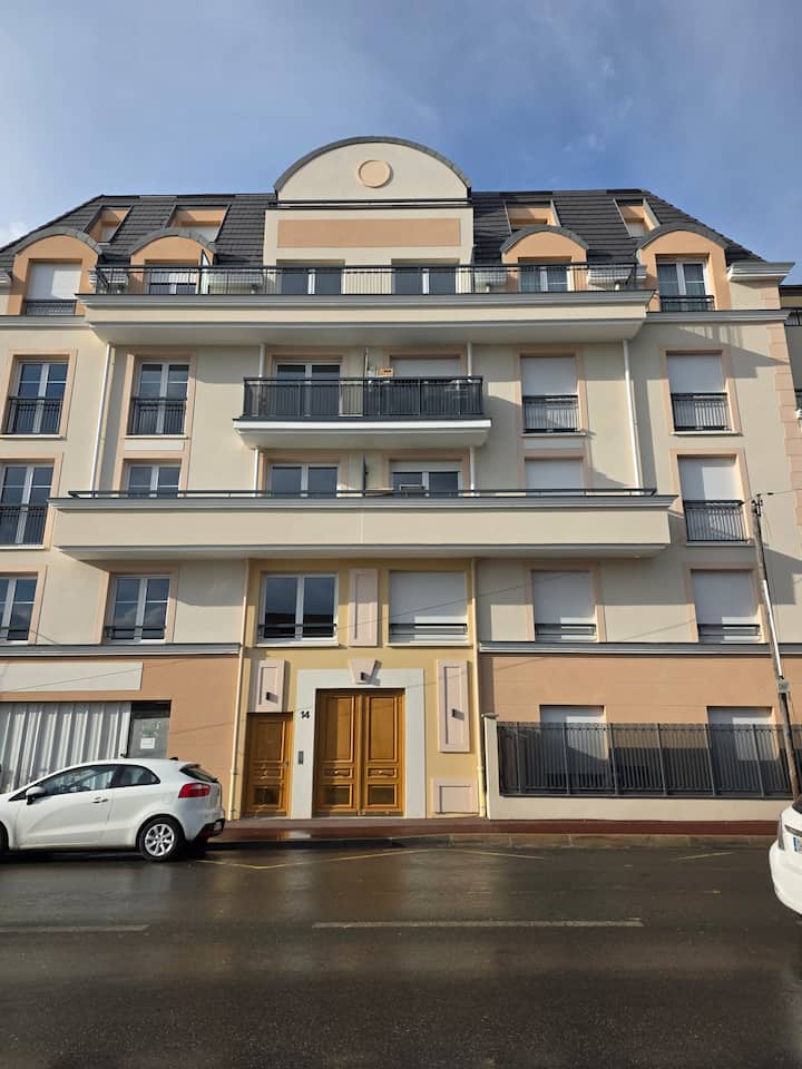 Studio Cosy Avec Terrasse  Cdg  Paris  Villepinte - Le Blanc-Mesnil