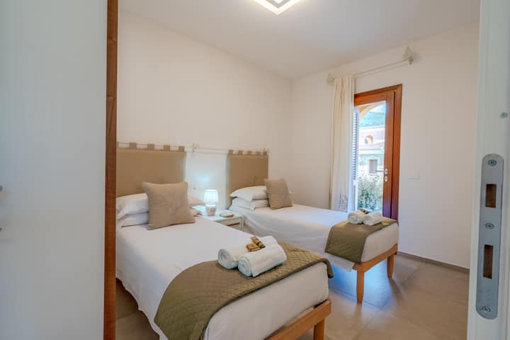 Villa Il Corallo • Elegante & 4 Min dalla Spiaggia foto 3