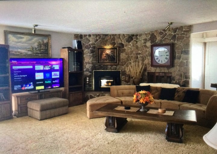 Unique, Private, Spacious, Getaway - Bloomfield, NM