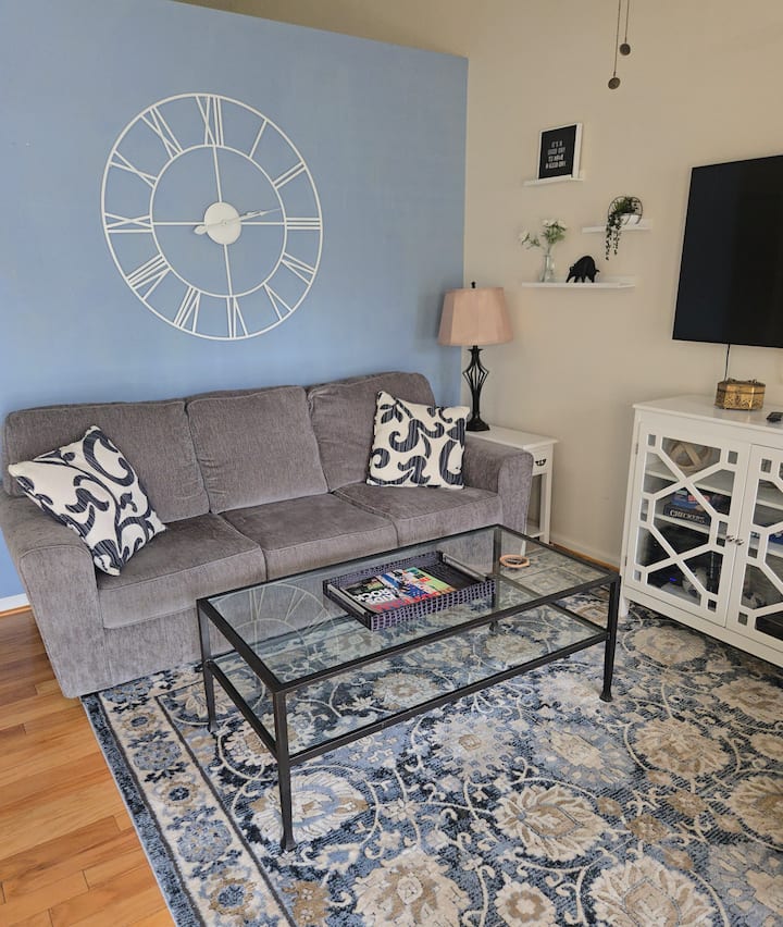 Feels Like Home - Fully Furnished One Level - Durham, NC