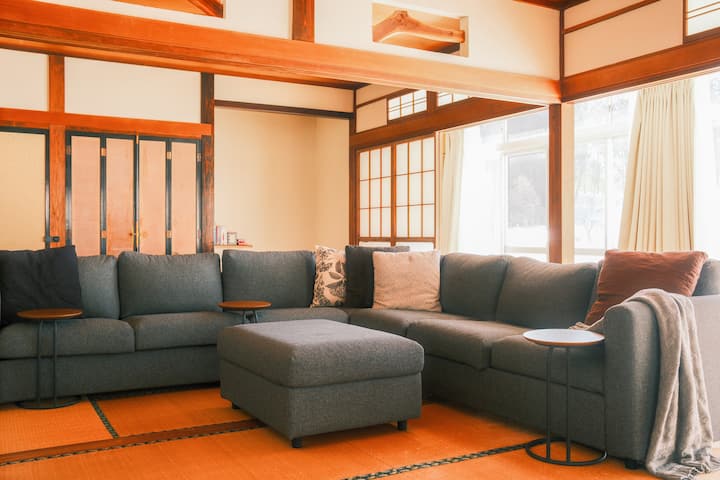 Taguchi Chalet | Refined 5br Alpine Retreat - Myoko