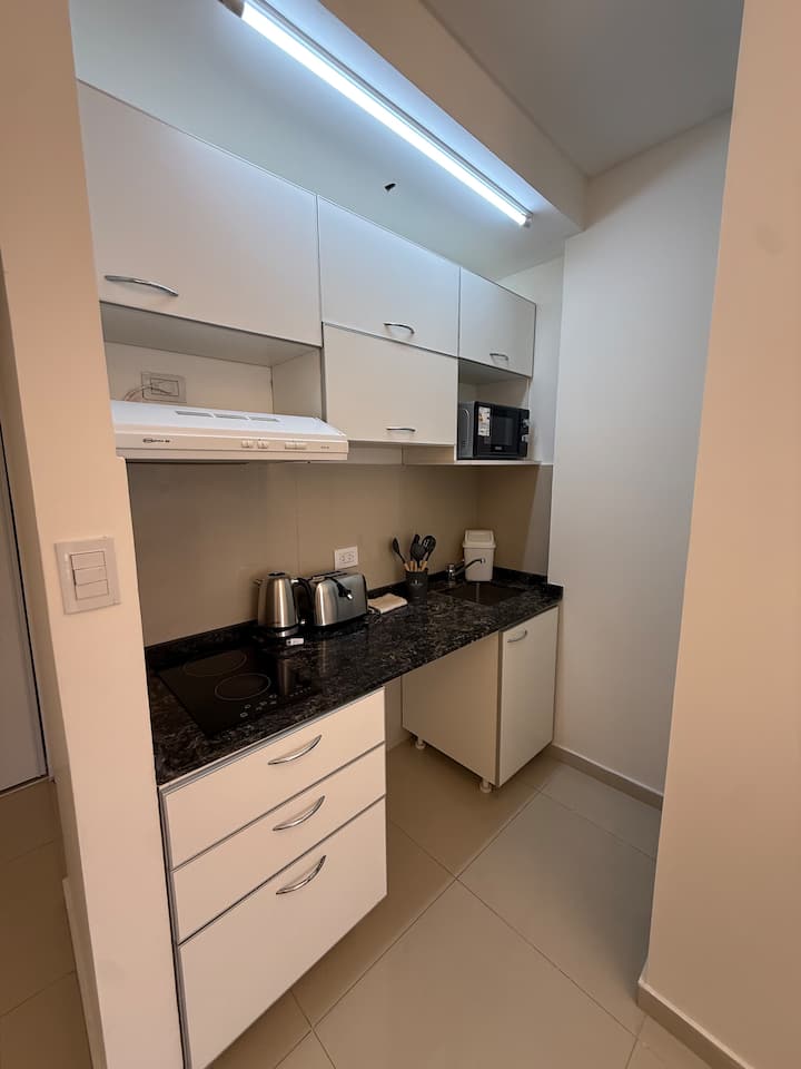 Estudio Céntrico + Parking Incluido - San Nicolás de Los Arroyos