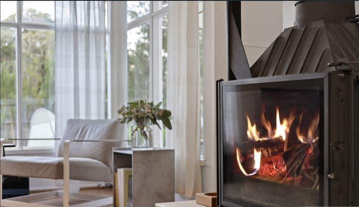 June House At Rye
Minutes To Beach & Hot Springs - Sorrento