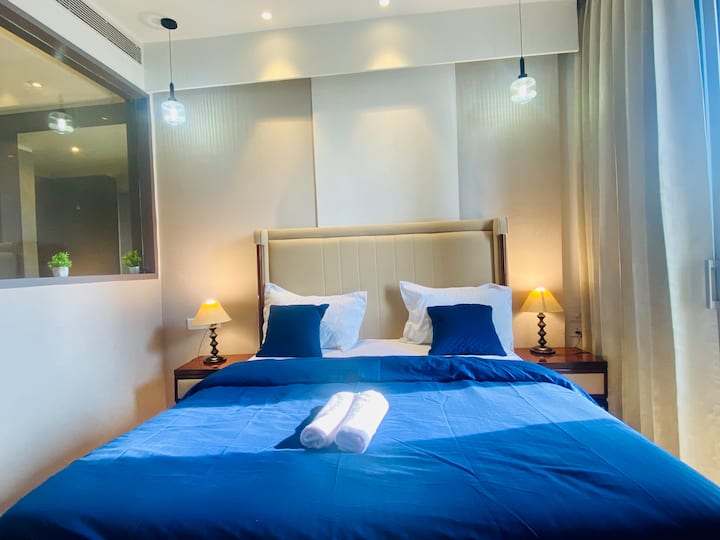 M3m Highrise Studio Pool & Balcony - Gurugram
