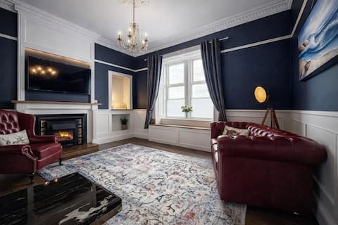 Popular Airbnb listing: Lorne View Apartment - with Hot Tub in Kilmore And Kilbride