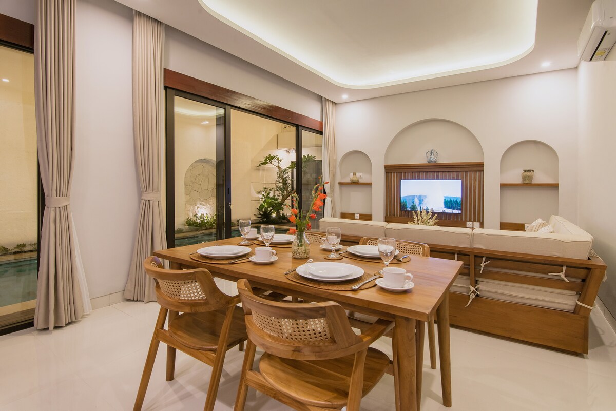 Home in Kediri · 2 bedrooms · 2 beds · 2 private baths, συγκρίσιμο Airbnb