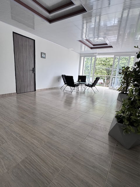Top performing Airbnb: Apartment 202, modern and with air conditioning. in Restrepo