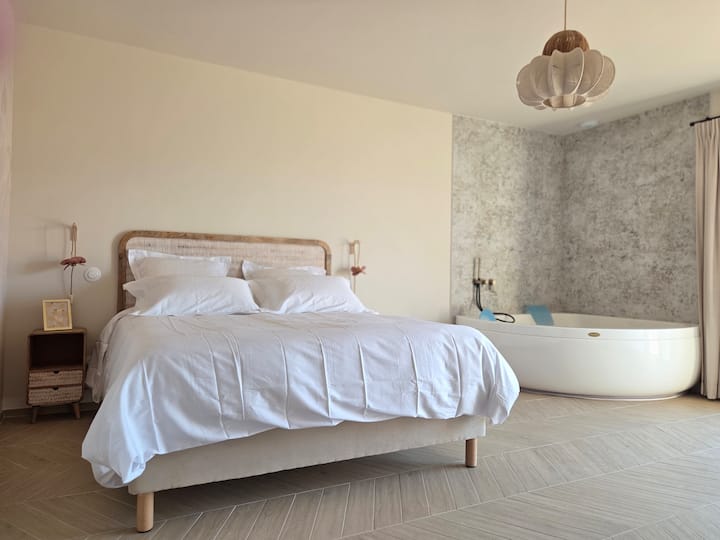 Suite Cosy Avec Jacuzzi - Lourmarin