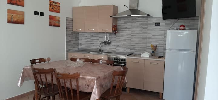 App. Con Posto Auto E Giardino - Punta Prosciutto