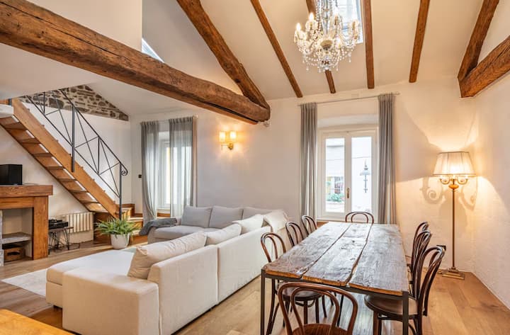 Casa Boutique, Pietra E Design Nel Centro Storico - Como