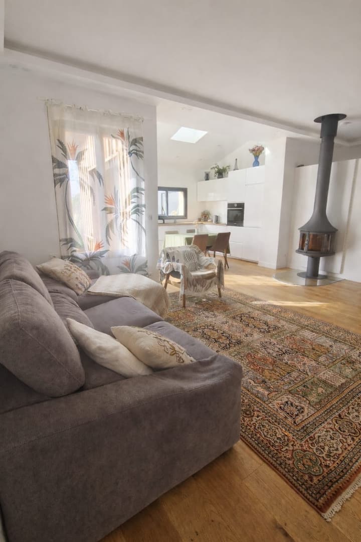 Maison Au Calme, Tram à 9 Min, Bordeaux Tout Près. - Bordeaux
