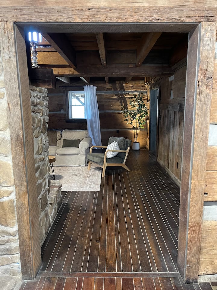 Hidden Hill Chalet - French Lick, IN