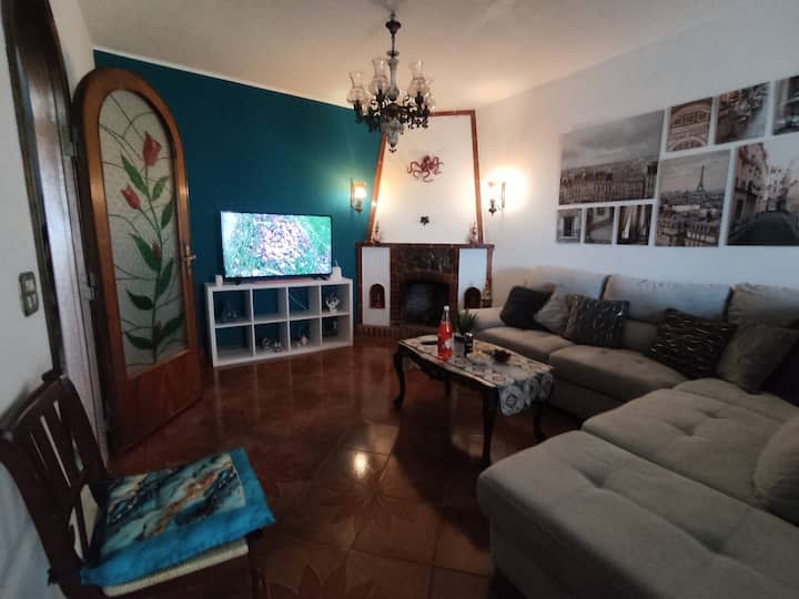 La Casa Di Nonno Raffaele - Giardini-Naxos