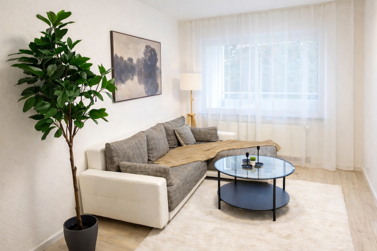 Great location | 5 minutes by train | Close to Wasen and city center