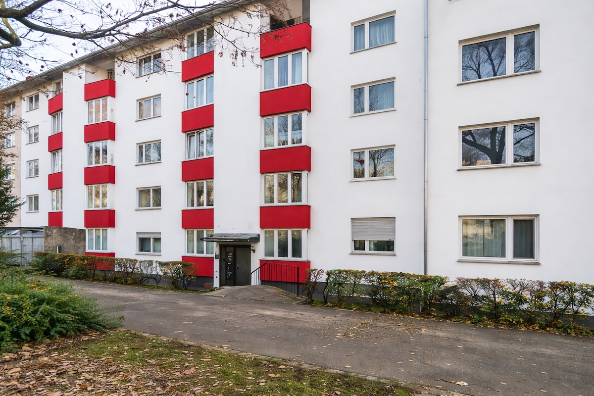 Great location | 5 minutes by train | Close to Wasen and city center