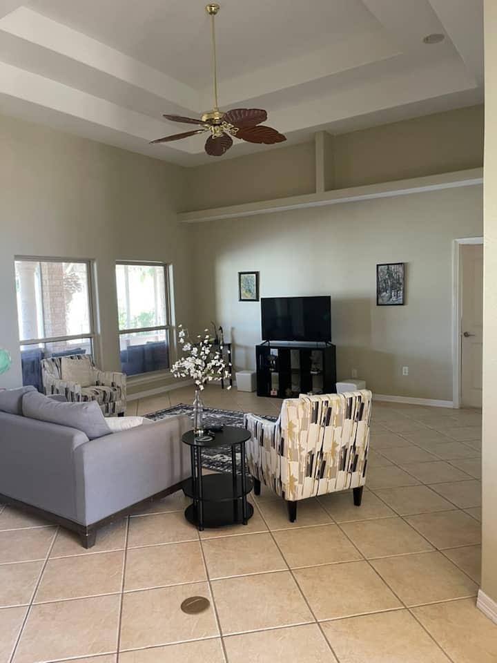 Waterfront Oasis W Pool/hot Tub/golf/ Spi Beach - Brownsville, TX