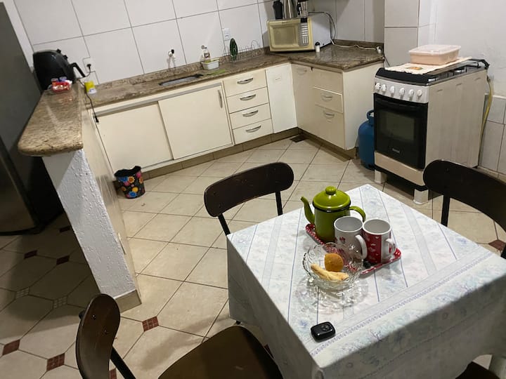 Espaço Amplo P/ Até 12 Pessoas Setor Sul. - Goiânia