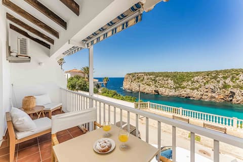 Airbnb con mejor rendimiento: Ocean views. Terrace in Menorca. en Alaior