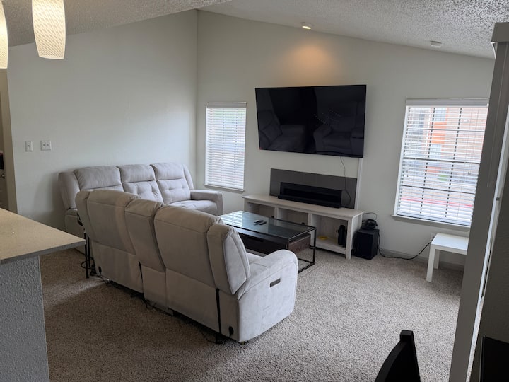 1 Bd Apt Dfw Airport At&t Stadium Globe Life Field - Arlington, TX