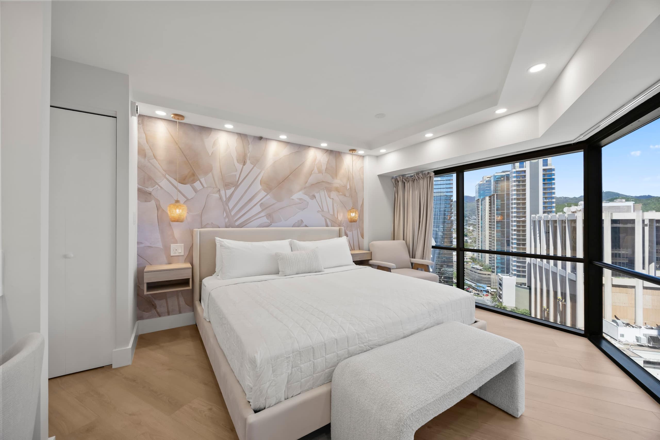 26F-Financial District-City View-1BR w/Parking - Image 33