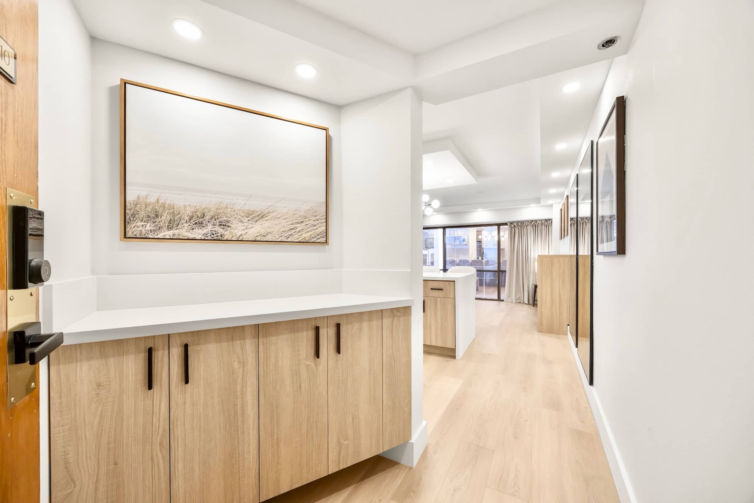 26F-Financial District-City View-1BR w/Parking - Image 7