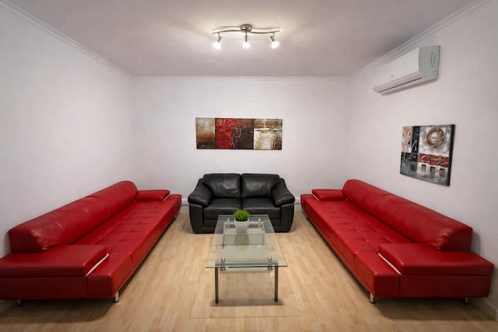 Bright 4br Apt Near Sea – Prime Spot - Malte