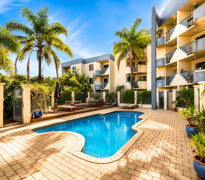 Poolside Retreat|near Fremantle|king Bed|car Park - Fremantle