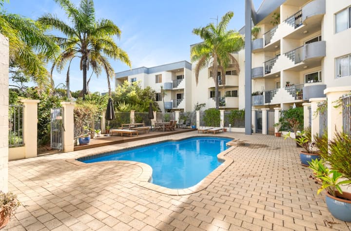 Poolside Apartment+king Bed +Parking|5 Min Freo - Fremantle