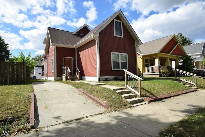 Home In Indianapolis - Indianapolis, IN