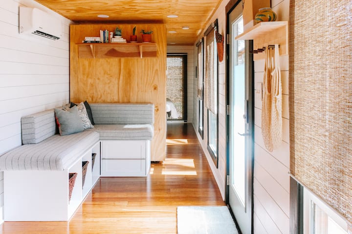 Elevated Tiny Home Experience In Raleigh - Raleigh, NC
